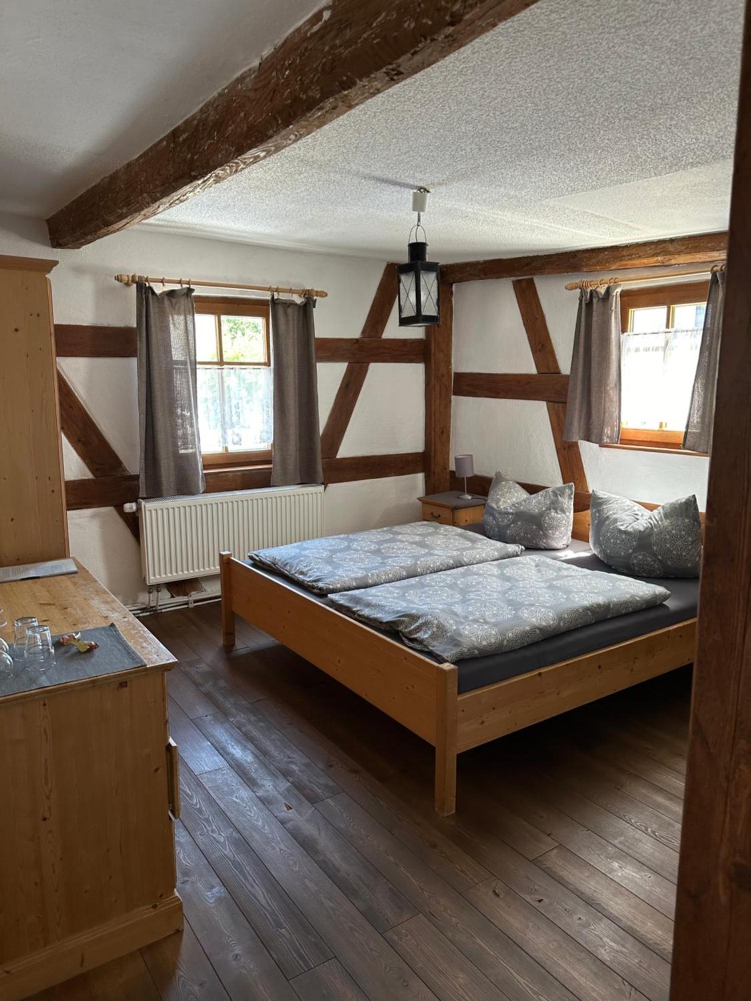 Altstadtpension Цирндорф Экстерьер фото